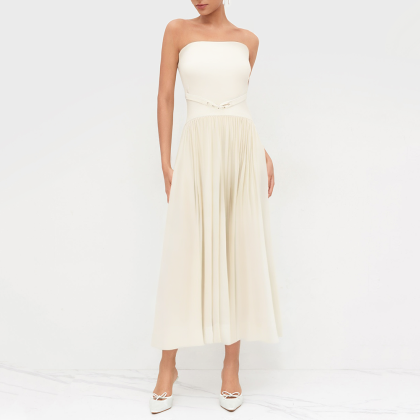 Sleeveless slim-fit white patchwork dress