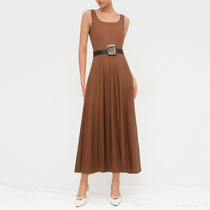 Fashionable embellished fitted sleeveless dress