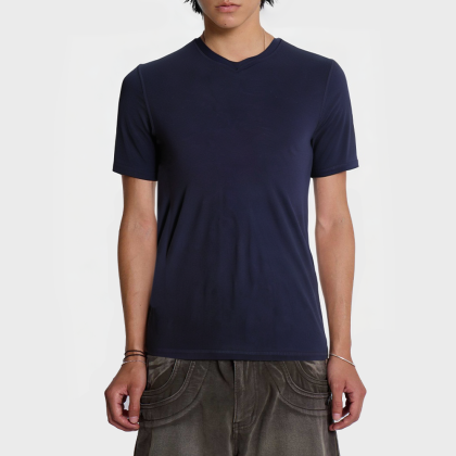 High-quality casual V-neck T-shirt
